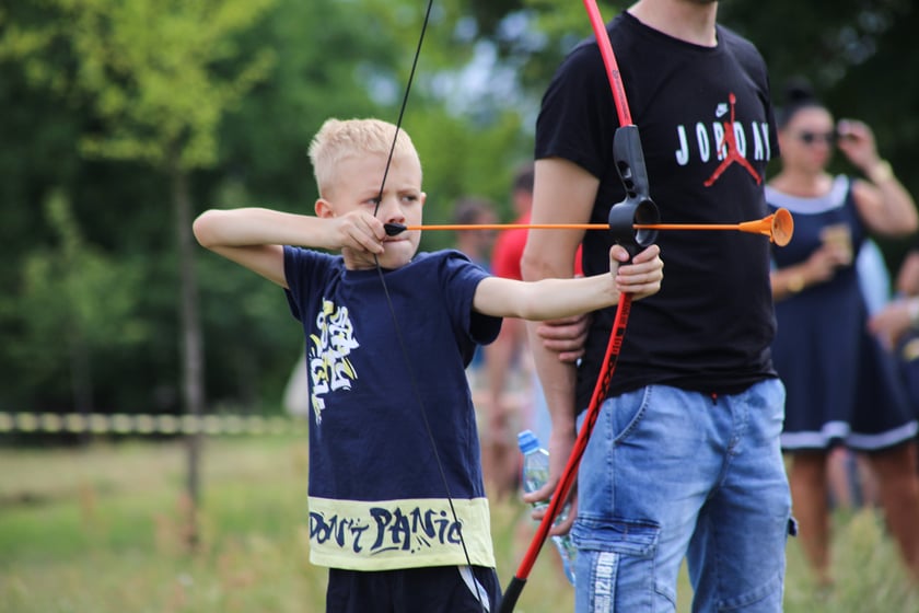 Piknik z okazji otwarcia kładki pieszo-rowerowej nad Ślęzą