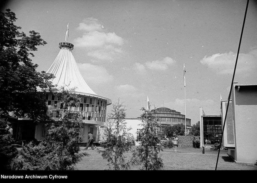 Wystawa Ziem Odzyskanych we Wrocławiu w 1948 roku
