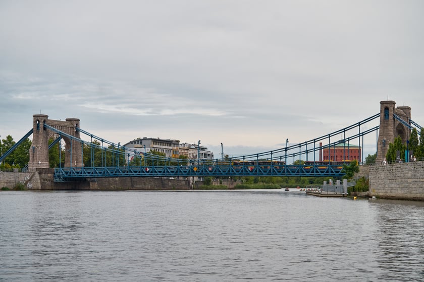Wrocław widziany z pokładu statku pływającego po Odrze
