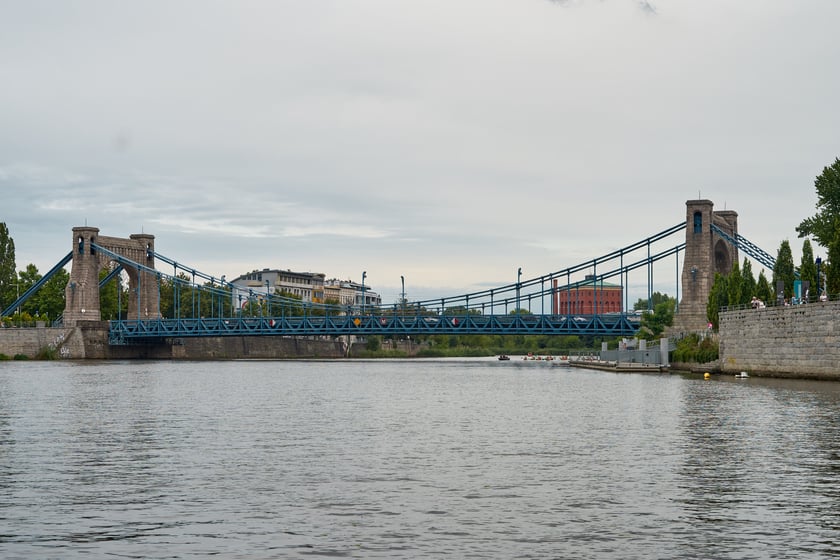 Wrocław widziany z pokładu statku pływającego po Odrze