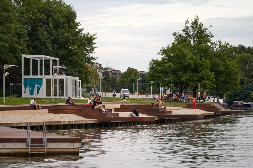 Wrocław widziany z pokładu statku pływającego po Odrze