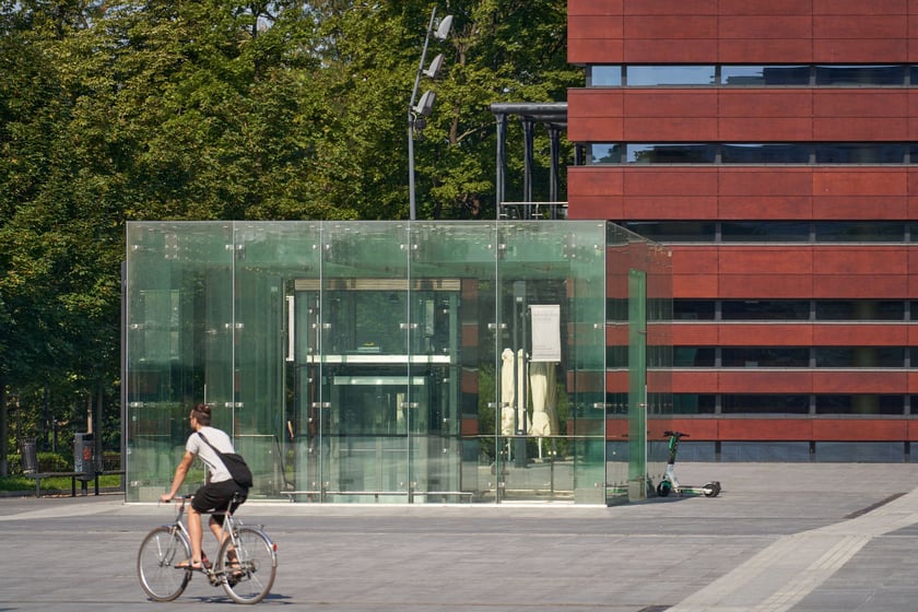 pl. Wolności i Narodowe Forum Muzyki