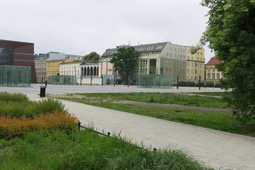 pl. Wolności