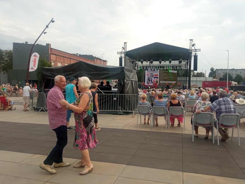 koncert w Zajezdni - Jak piękne są wspomnienia. 25.08.2023 r.