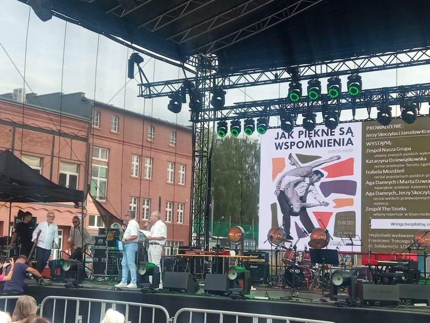 koncert w Zajezdni - Jak piękne są wspomnienia. 25.08.2023 r.