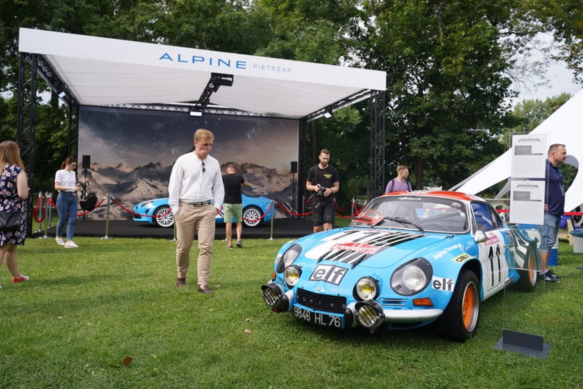 MotoClassic na Zamku Topacz - kultowe i współczczesne pojazdy
