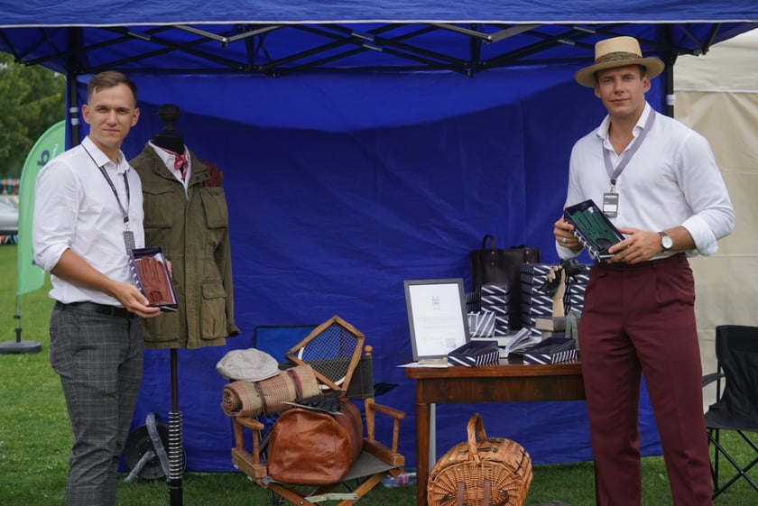 MotoClassic na Zamku Topacz - kultowe i współczczesne pojazdy