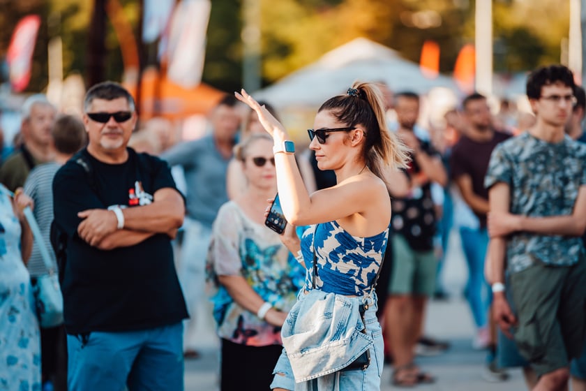 Wyjątkowy koncert ?Wojna Światów? przy CH Zajezdnia z okazji rocznicy powstania Solidarności