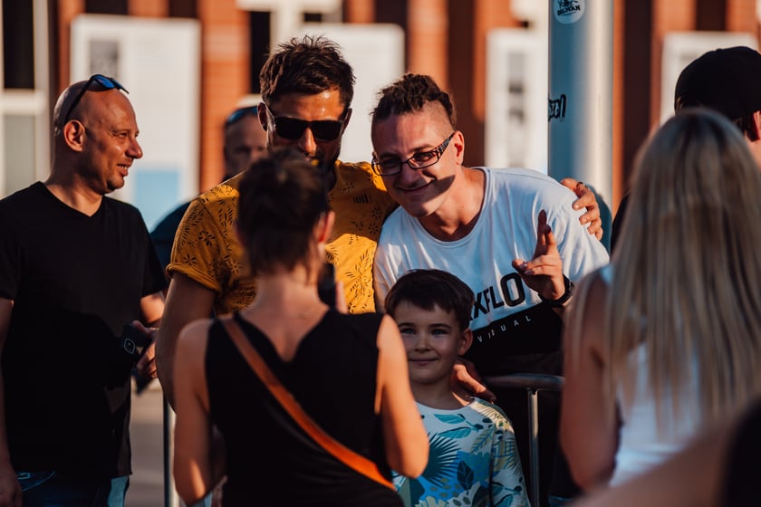 Wyjątkowy koncert ?Wojna Światów? przy CH Zajezdnia z okazji rocznicy powstania Solidarności