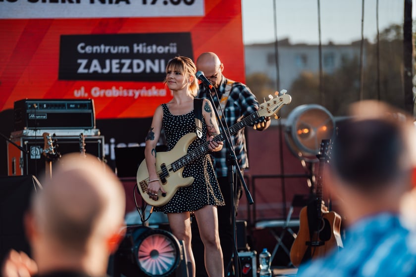Wyjątkowy koncert ?Wojna Światów? przy CH Zajezdnia z okazji rocznicy powstania Solidarności
