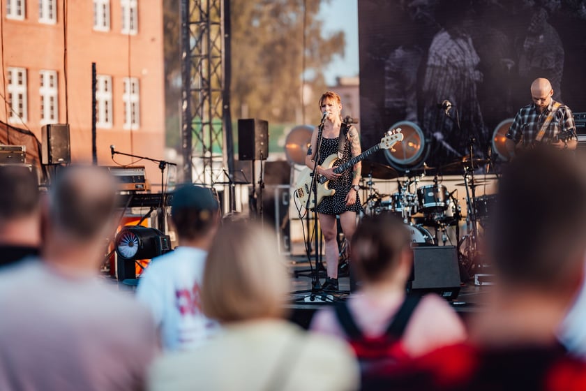 Wyjątkowy koncert ?Wojna Światów? przy CH Zajezdnia z okazji rocznicy powstania Solidarności