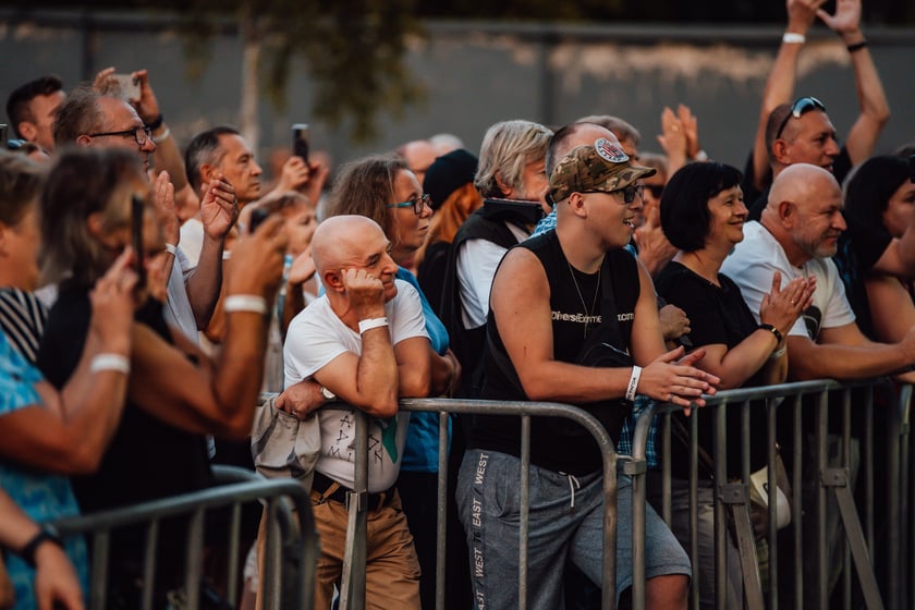 Wyjątkowy koncert ?Wojna Światów? przy CH Zajezdnia z okazji rocznicy powstania Solidarności