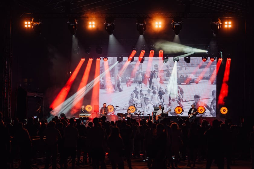 Wyjątkowy koncert ?Wojna Światów? przy CH Zajezdnia z okazji rocznicy powstania Solidarności