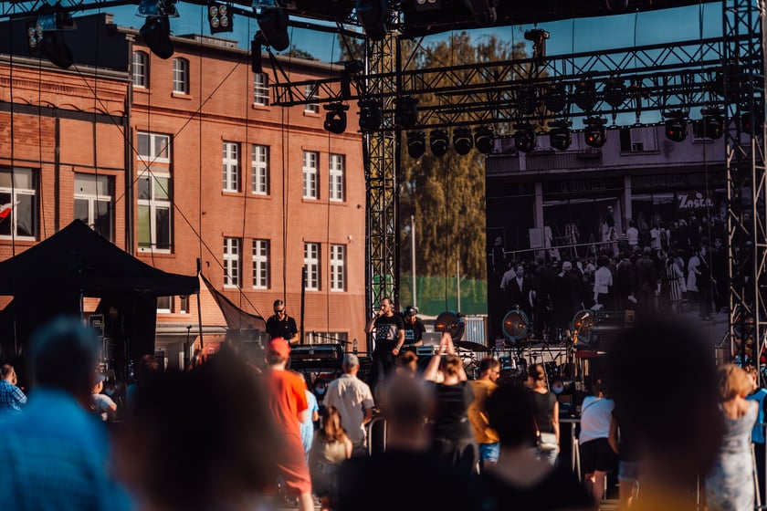Wyjątkowy koncert ?Wojna Światów? przy CH Zajezdnia z okazji rocznicy powstania Solidarności
