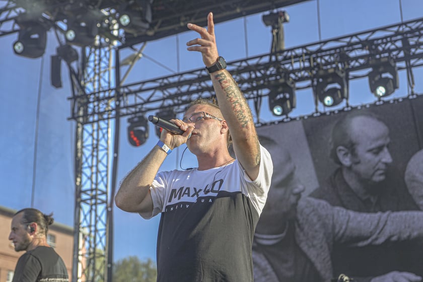 Wyjątkowy koncert ?Wojna Światów? przy CH Zajezdnia z okazji rocznicy powstania Solidarności