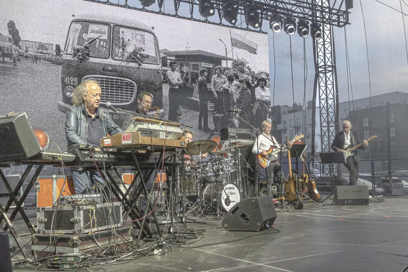 Wyjątkowy koncert ?Wojna Światów? przy CH Zajezdnia z okazji rocznicy powstania Solidarności