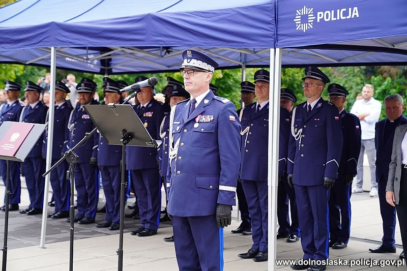 Uroczyste ślubowanie policjantek i policjantów