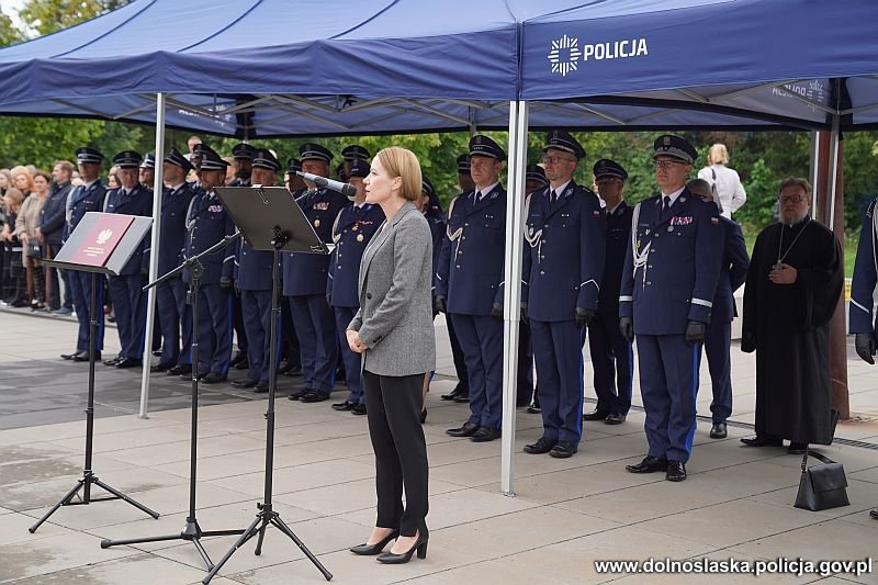 Uroczyste ślubowanie policjantek i policjantów