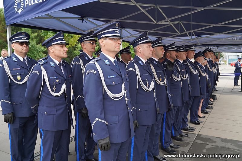 Uroczyste ślubowanie policjantek i policjantów