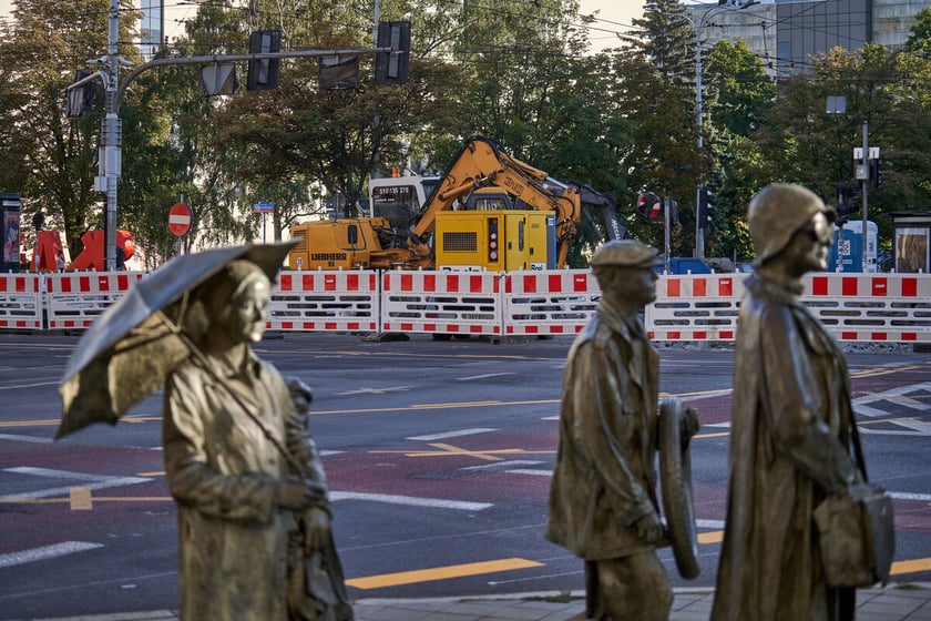 Przebudowa torowiska na skrzyżowaniu Piłsudskiego i Świdnickiej we Wrocławiu, 5.09.2023