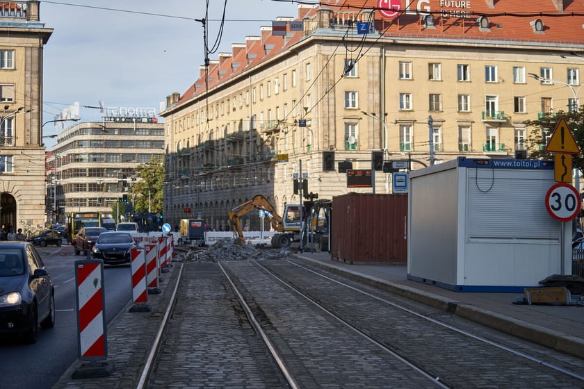 Przebudowa torowiska na skrzyżowaniu Piłsudskiego i Świdnickiej we Wrocławiu, 5.09.2023