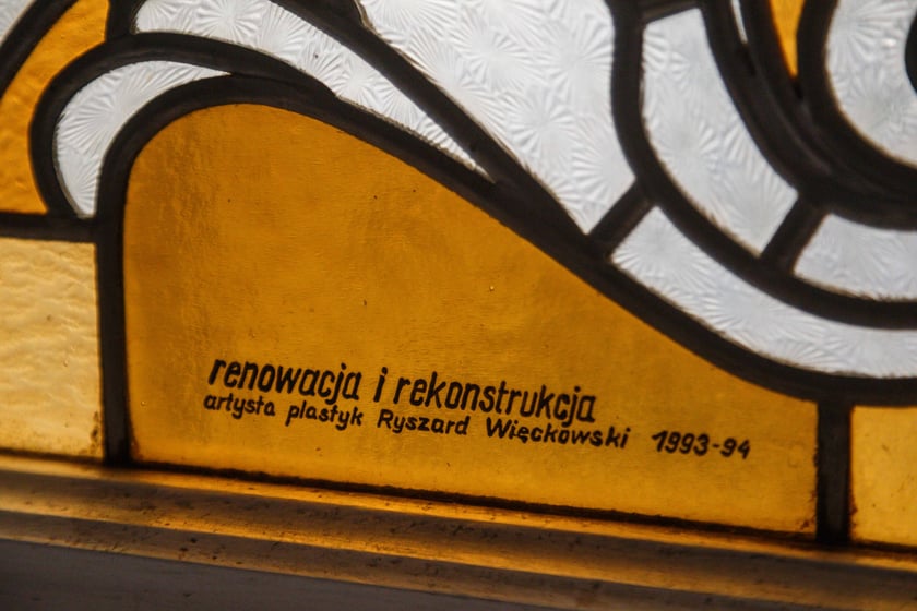 Gmach siedziby Dyrekcji Okręgu Telekomunikacji i Poczty Polskiej przy ul. Powstańców Śląskich 134-138. Budynek był wystawiony przez Orange na sprzedaż za blisko 40 mln zł.