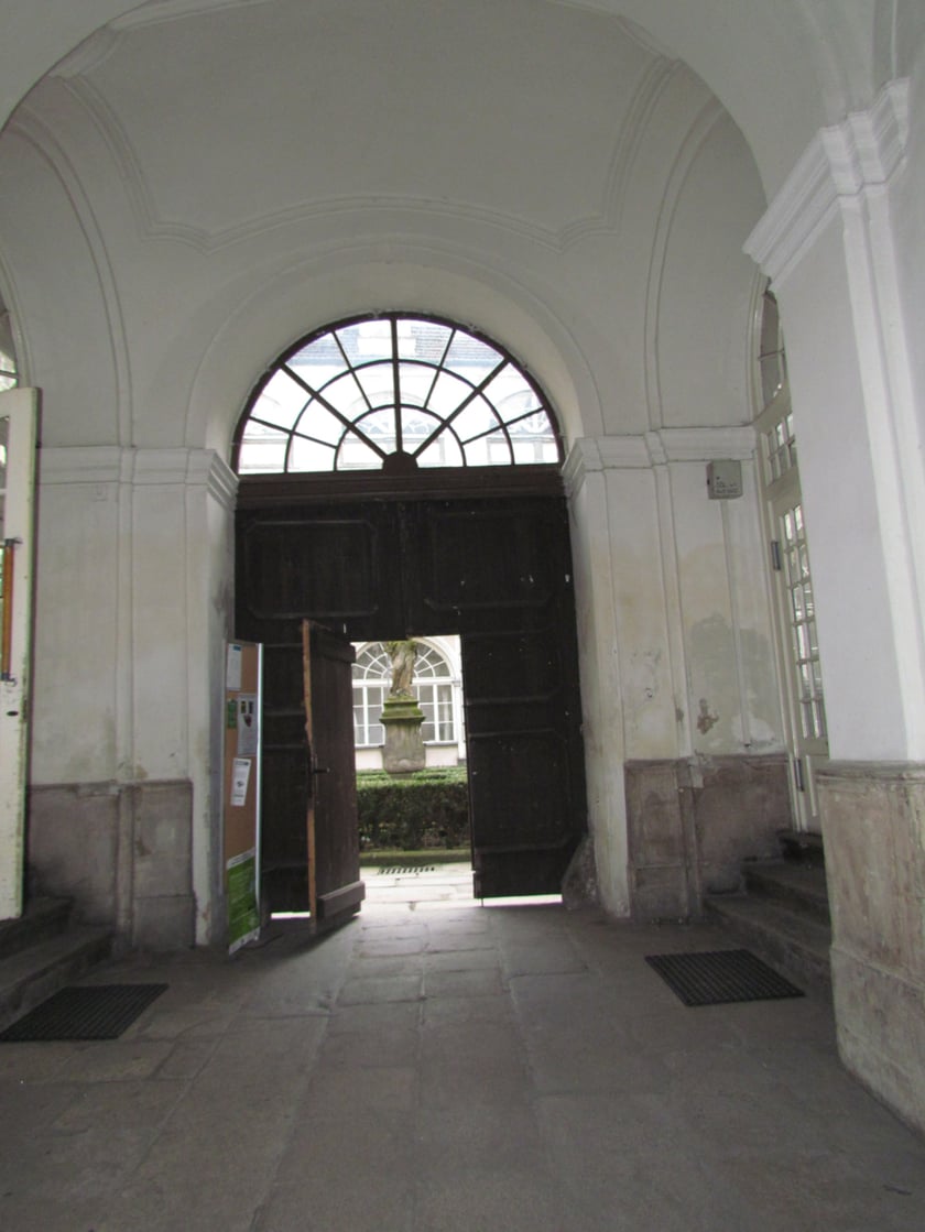 Budynek Katedry Archeologii przed rewitalizacją