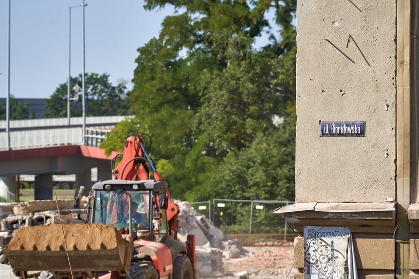 dawnego Zakładowego Domu Kultury WSK Hydral na Psim Polu
