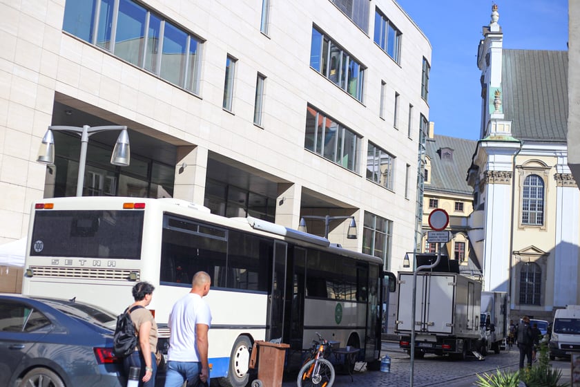 Plac Uniwersytecki we Wrocławiu jako plan filmowy do produkcji pt. Droga do domu