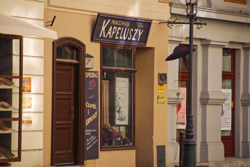 Plac Uniwersytecki we Wrocławiu jako plan filmowy do produkcji pt. Droga do domu