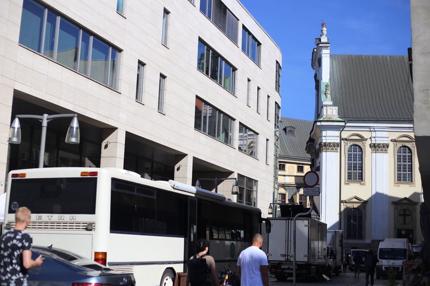 Plac Uniwersytecki we Wrocławiu jako plan filmowy do produkcji pt. Droga do domu