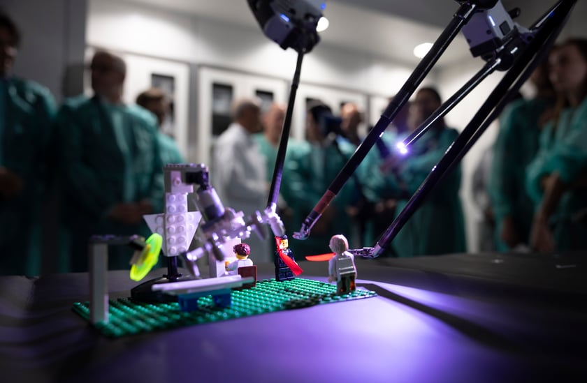 Otwarcie Uniwersyteckiego Centrum Chirurgii Robotycznej w USK