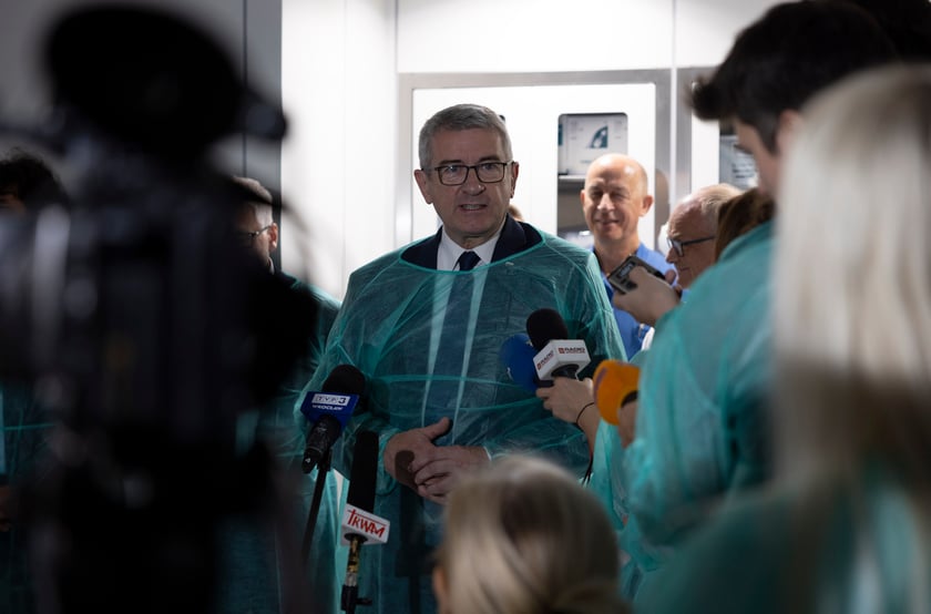 Otwarcie Uniwersyteckiego Centrum Chirurgii Robotycznej w USK