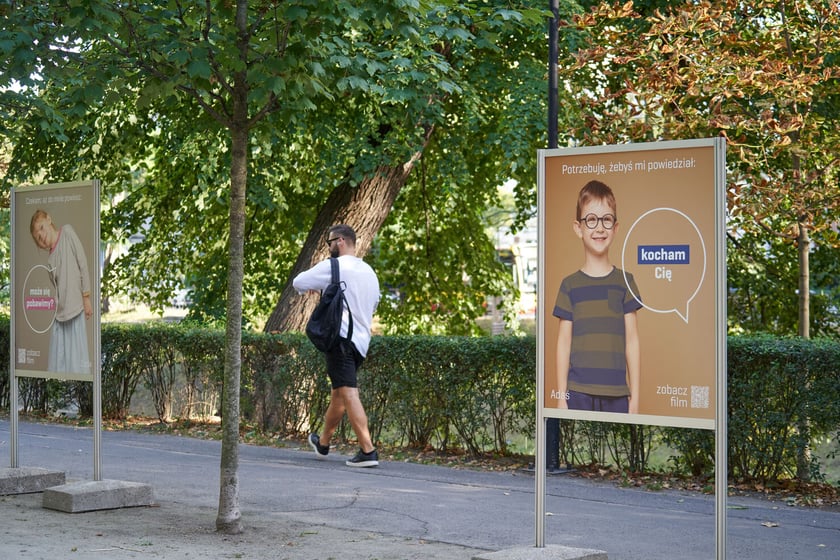 Wystwa "Dzieci&rdquo; na Promenadzie Staromiejskiej