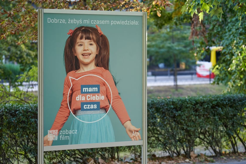 Wystwa "Dzieci&rdquo; na Promenadzie Staromiejskiej