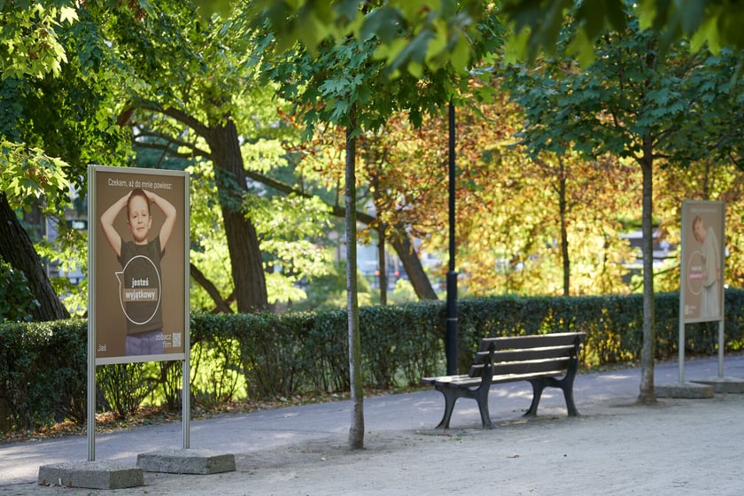 Wystwa "Dzieci&rdquo; na Promenadzie Staromiejskiej