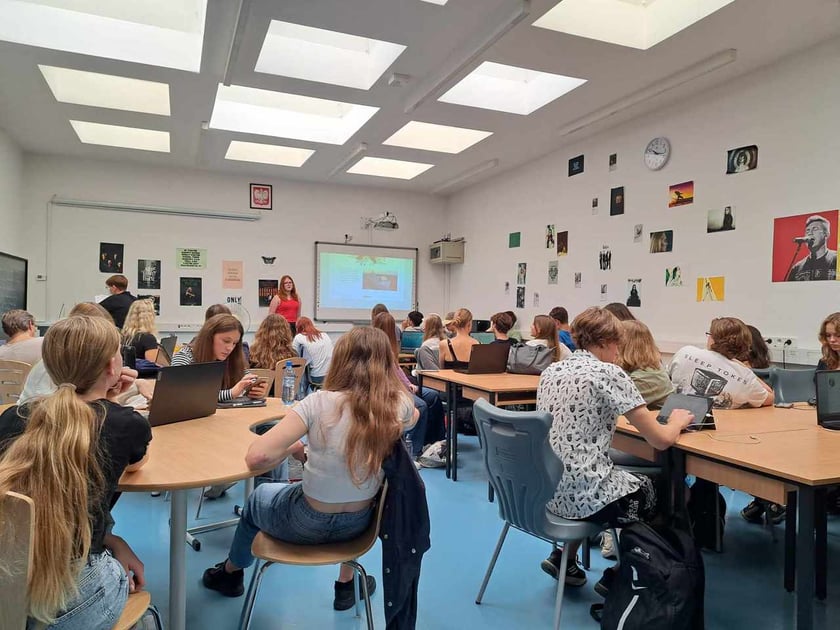 Uczniowie  z V Liceum Ogólnokształcące we Wrocławiu i Domgymnasium w Verden.
