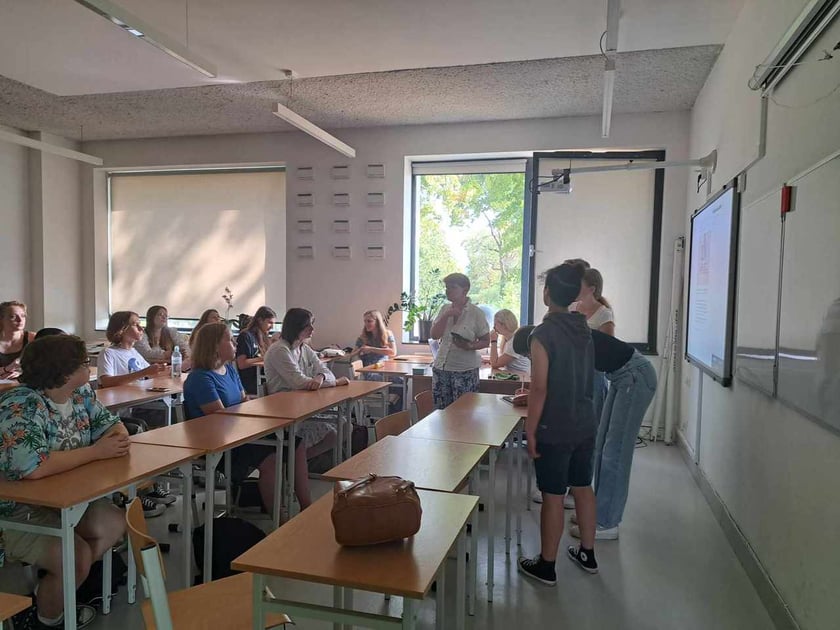 Uczniowie  z V Liceum Ogólnokształcące we Wrocławiu i Domgymnasium w Verden.