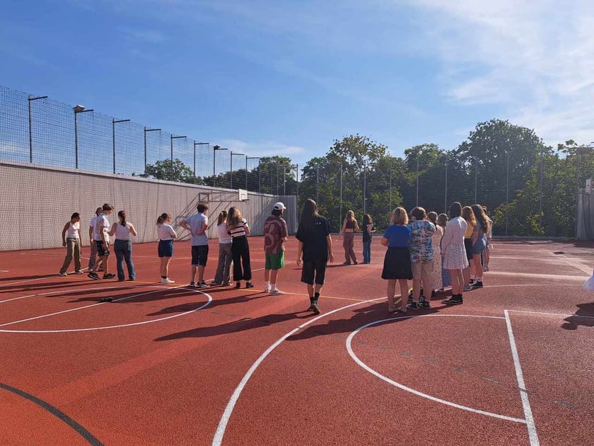 Uczniowie  z V Liceum Ogólnokształcące we Wrocławiu i Domgymnasium w Verden.