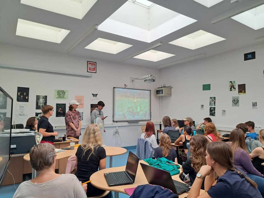 Uczniowie  z V Liceum Ogólnokształcące we Wrocławiu i Domgymnasium w Verden.