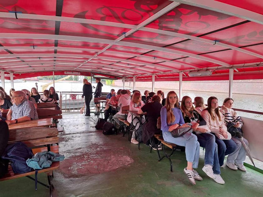 Uczniowie  z V Liceum Ogólnokształcące we Wrocławiu i Domgymnasium w Verden.