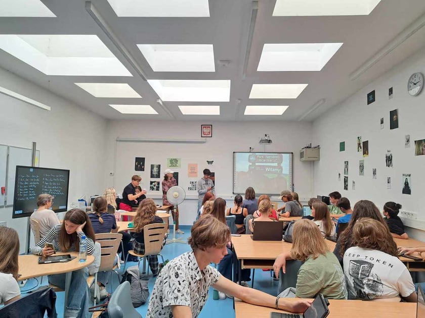 Uczniowie  z V Liceum Ogólnokształcące we Wrocławiu i Domgymnasium w Verden.