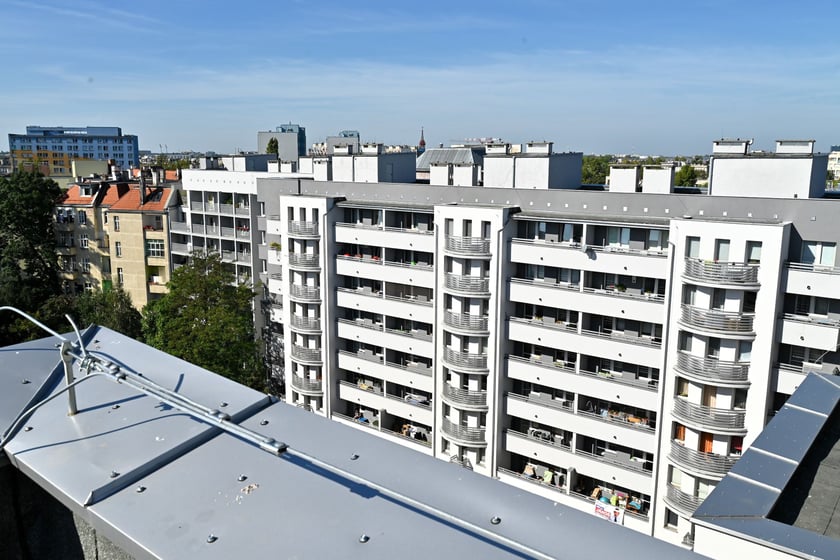Ekologia i oszczędność - to kogeneracyjna instalacja grzewcza w SM Wrocław-Południe w bloku między ul. Skwierzyńską i Stysia.