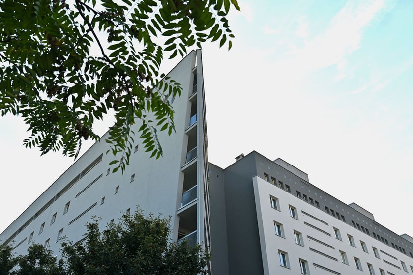 Ekologia i oszczędność - to kogeneracyjna instalacja grzewcza w SM Wrocław-Południe w bloku między ul. Skwierzyńską i Stysia.