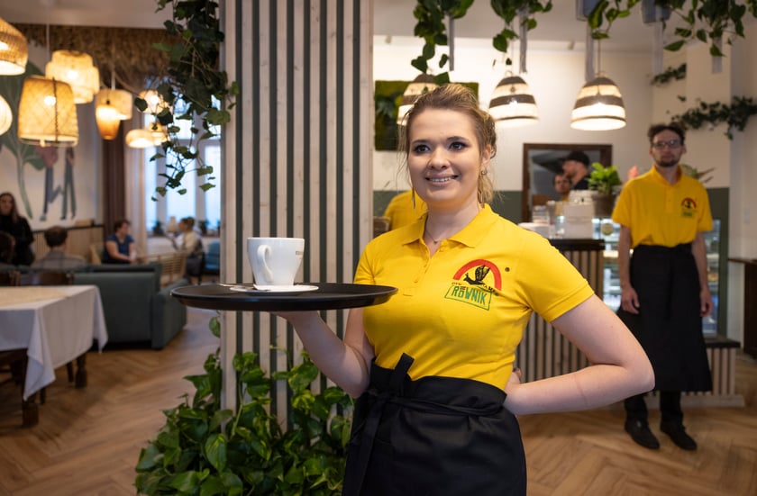 Cafe Równik znów działa!