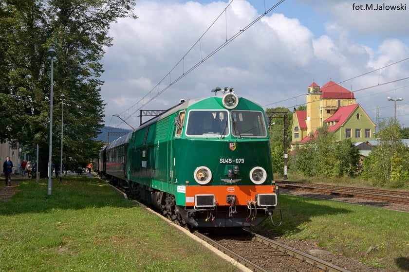Pociąg retro pojedzie z Wrocławia w G&oacute;ry Sowie