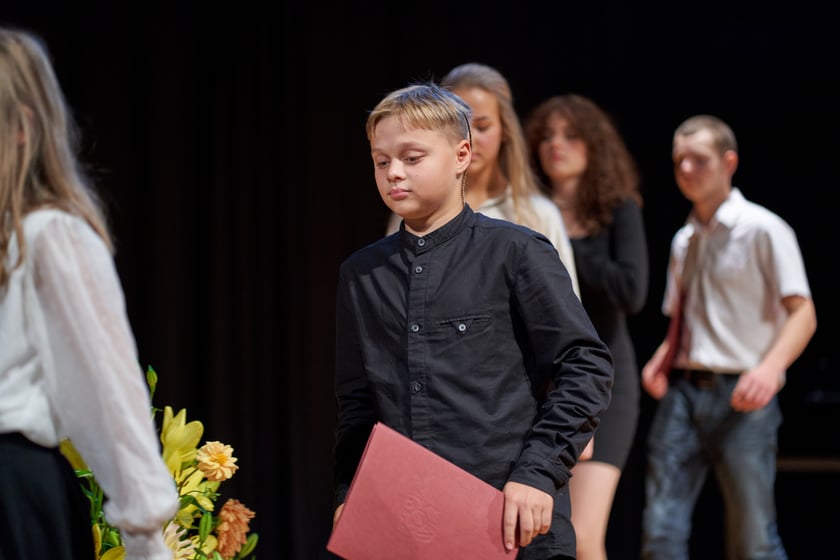Nadanie przez prezydenta Wrocławia Jacka Sutryka stypendi&oacute;w samorządu Wrocławia przyznawanego w ramach &bdquo;Wrocławskiego programu wspierania uzdolnionych &ndash; PROMOVERE TALENTA&rdquo;