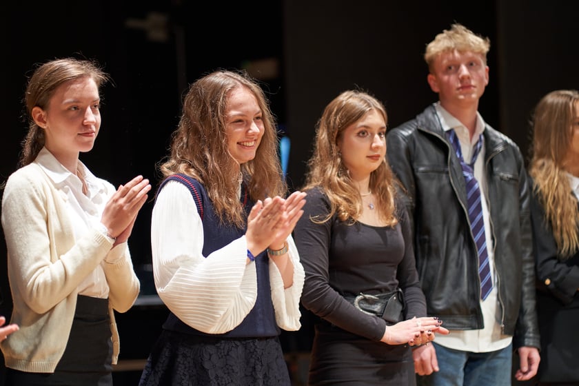 Nadanie przez prezydenta Wrocławia Jacka Sutryka stypendi&oacute;w samorządu Wrocławia przyznawanego w ramach &bdquo;Wrocławskiego programu wspierania uzdolnionych &ndash; PROMOVERE TALENTA&rdquo;