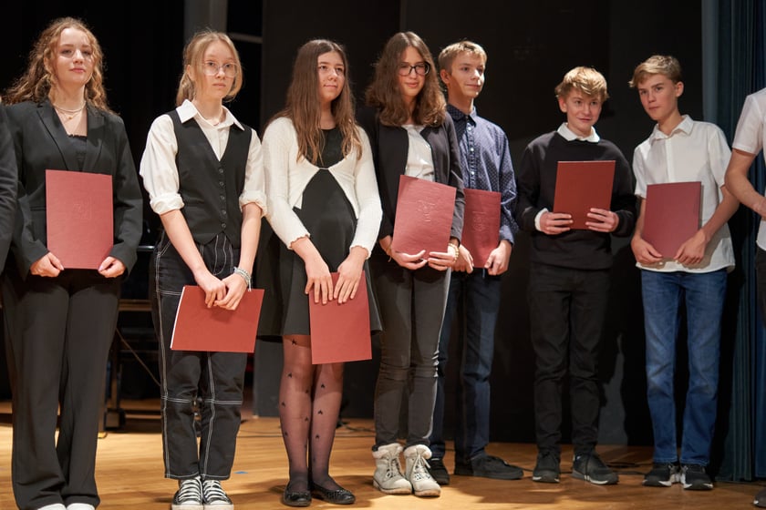 Nadanie przez prezydenta Wrocławia Jacka Sutryka stypendi&oacute;w samorządu Wrocławia przyznawanego w ramach &bdquo;Wrocławskiego programu wspierania uzdolnionych &ndash; PROMOVERE TALENTA&rdquo;