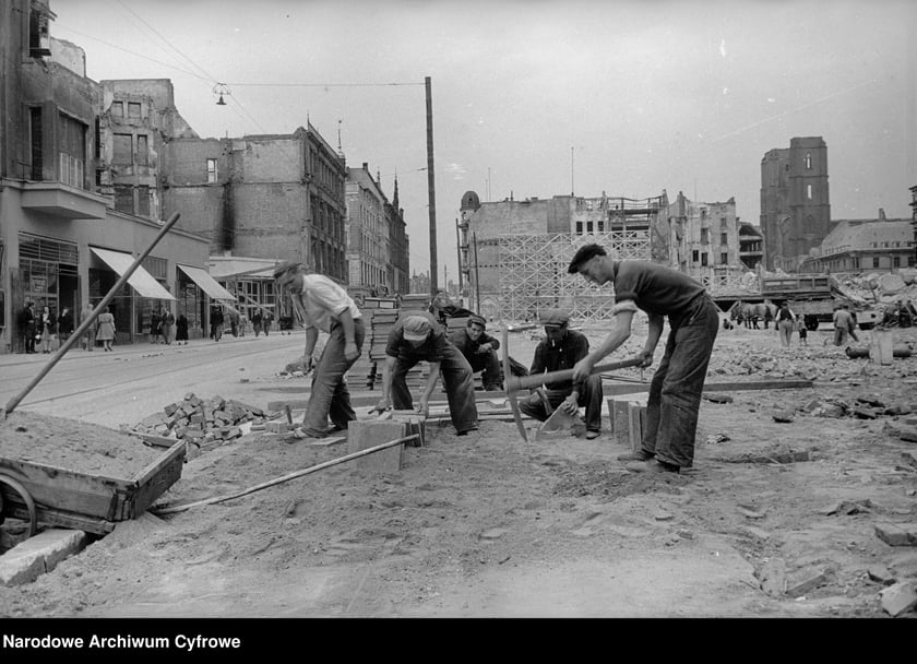 Wrocław tuż po II wojnie światowej. Rok 1945